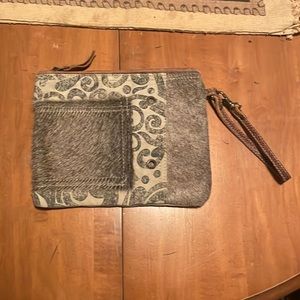 Myra Bag hided Clutch